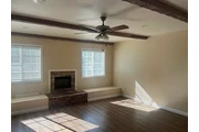 $1000 : 3 bedroom 2 bathroom Downey thumbnail