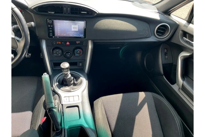 $13995 : 2017 86 Manual (Natl) image 10