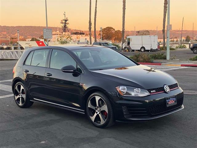 $14988 : 2015 Golf GTI SE image 4