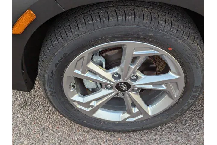 $18990 : Hyundai KONA 2023 SEL 4dr Cr image 10