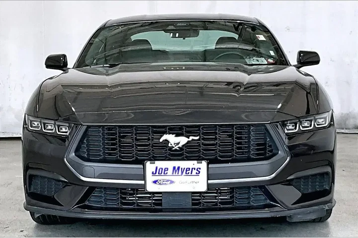 $26991 : Ford Mustang 2024 EcoBoost 2 image 3
