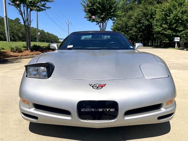 $20981 : 2004 Corvette Convertible image 2