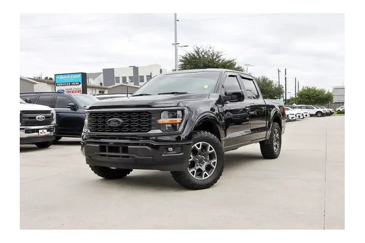 $39992 : Ford F-150 2025 4x2 STX 4dr image 1