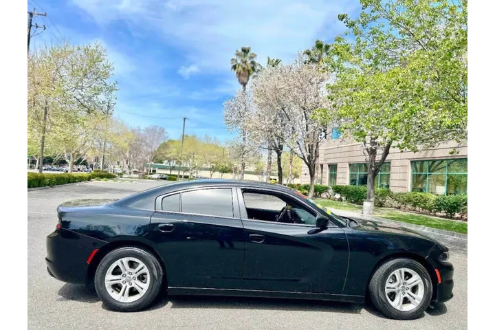 $20995 : 2021 Charger SXT image 8