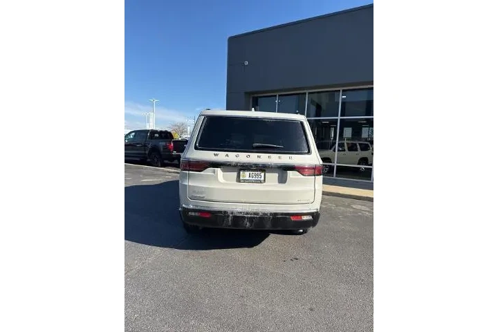$38915 : Jeep Wagoneer 2022 4x4 Serie image 7