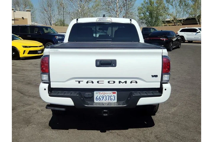 $31998 : Toyota Tacoma 2021 4x2 TRD O image 6