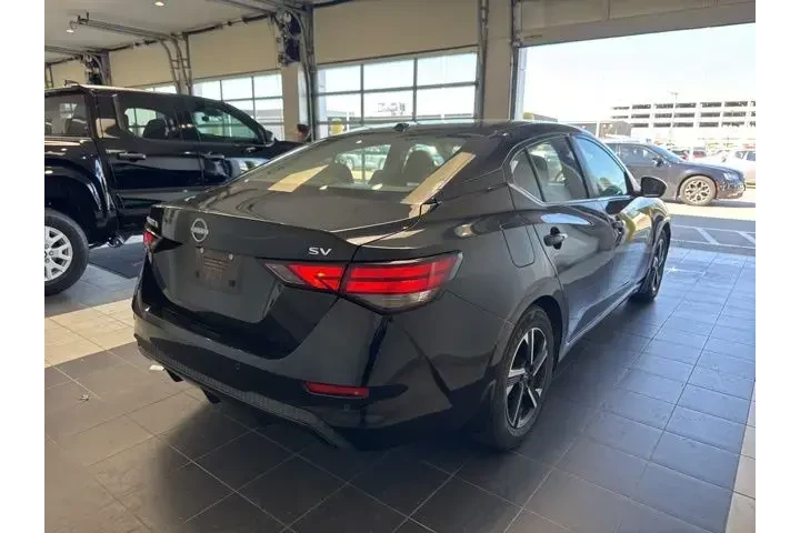 $18974 : Nissan Sentra 2024 SV 4dr Se image 3