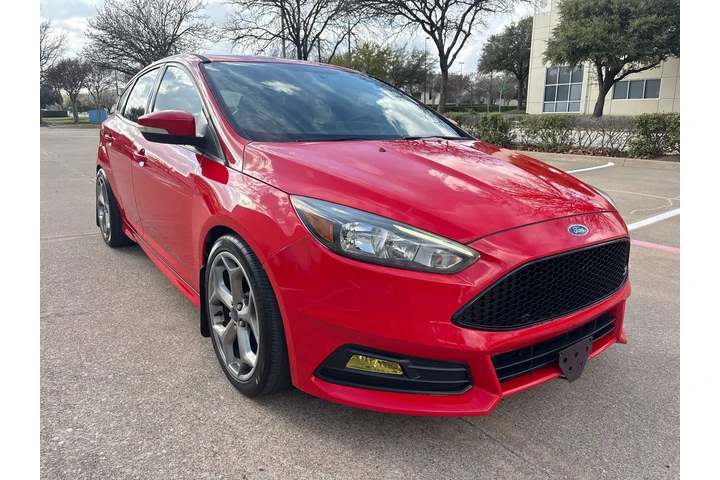 $12995 : 2016 Focus ST image 2