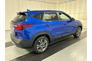 $20279 : Kia Seltos 2023 AWD LX 4dr S thumbnail