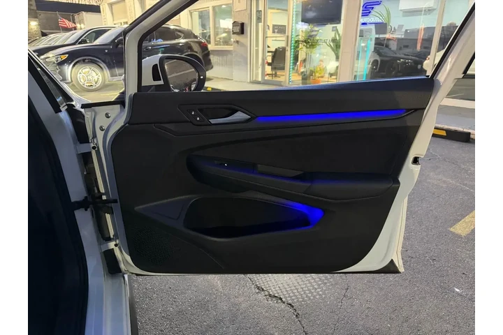 $23498 : Volkswagen Golf GTI 2024 S 4 image 9