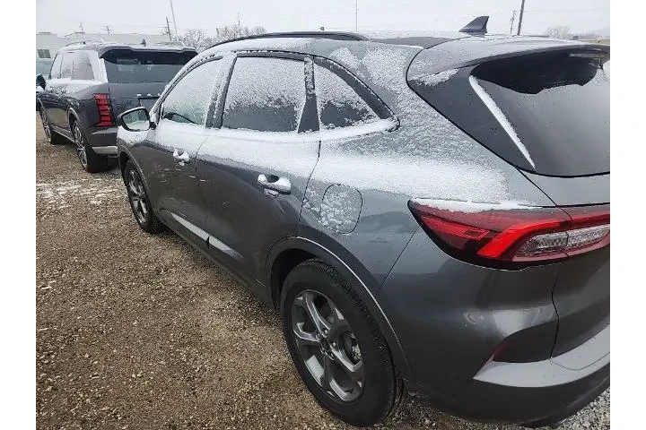 $20000 : Ford Escape 2023 ST-Line 4dr image 7