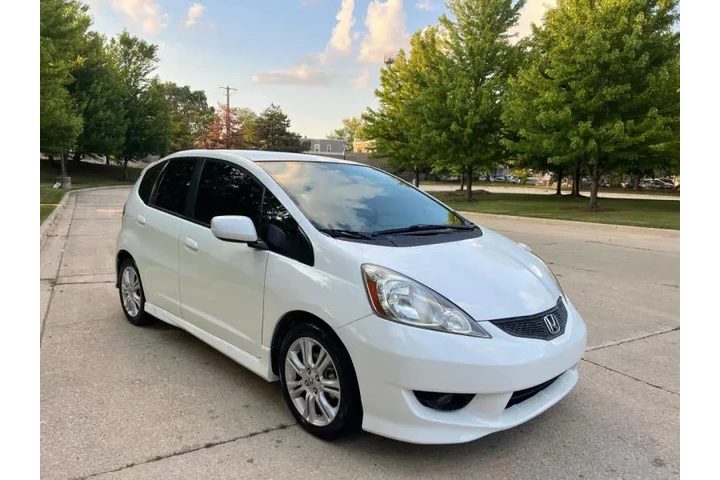 $6497 : 2010 Fit Sport image 4