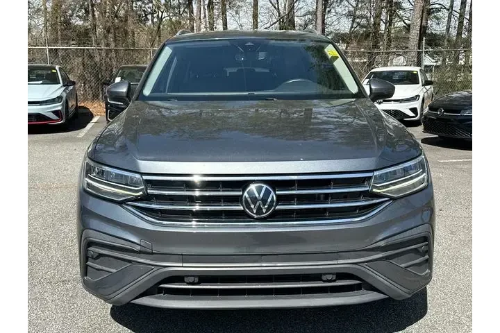 $18441 : Volkswagen Tiguan 2023 SE 4d image 2