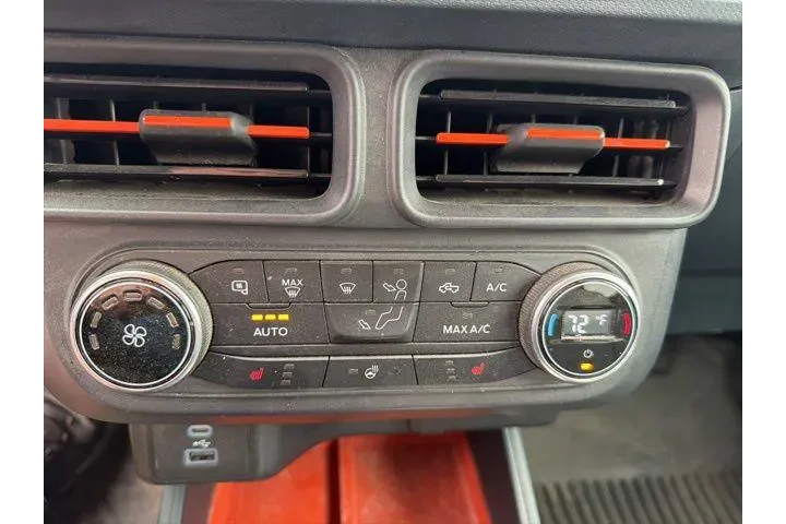 $24992 : Ford Maverick 2022 AWD XL 4d image 9