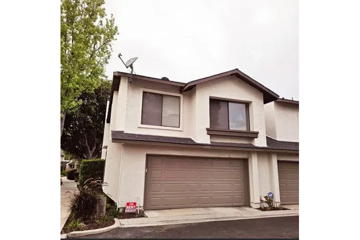 ANAHEIM TOWNHOME FOR RENT image 1
