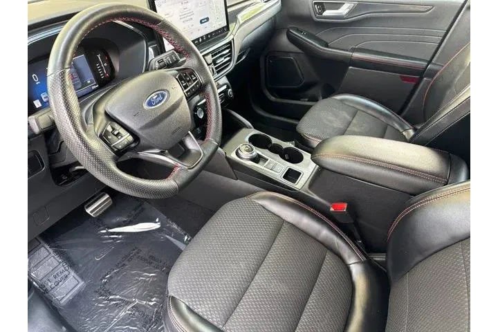 $21561 : Ford Escape 2023 AWD ST-Line image 10