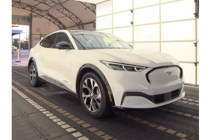 $26993 : Ford Mustang Mach-E 2023 Pre image 4