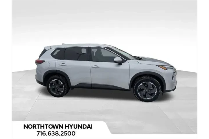 $20735 : Nissan Rogue 2024 SV 4dr Cro image 2