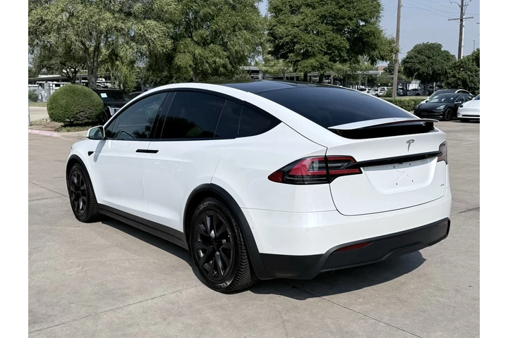 $54800 : 2022 Model X Plaid image 10