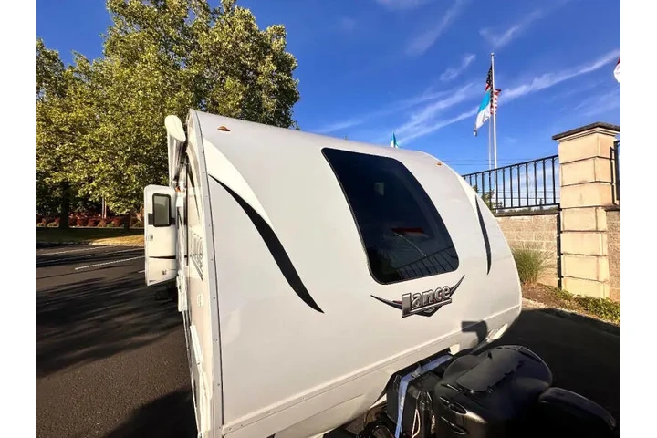 $24995 : 2017 Lance travel trailer 1955 image 6