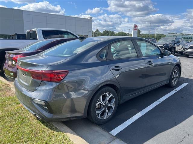 $16491 : PRE-OWNED 2021 KIA FORTE LXS image 7