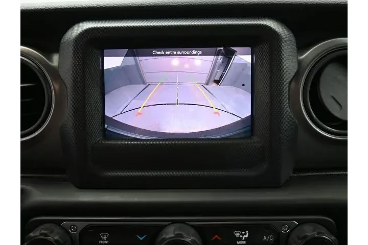 $26115 : Jeep Wrangler Unlimited 2022 image 9