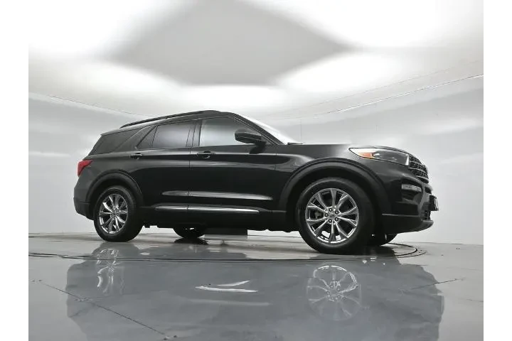 $19014 : Ford Explorer 2020 XLT 4dr S image 4