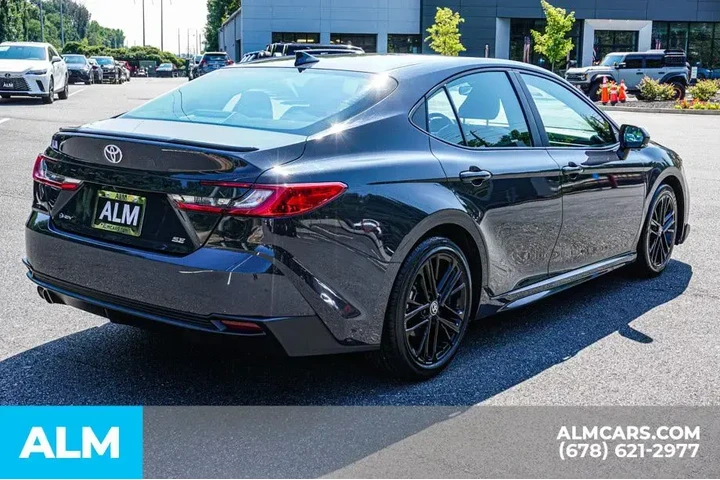 $26920 : Toyota Camry 2025 SE 4dr Sed image 6