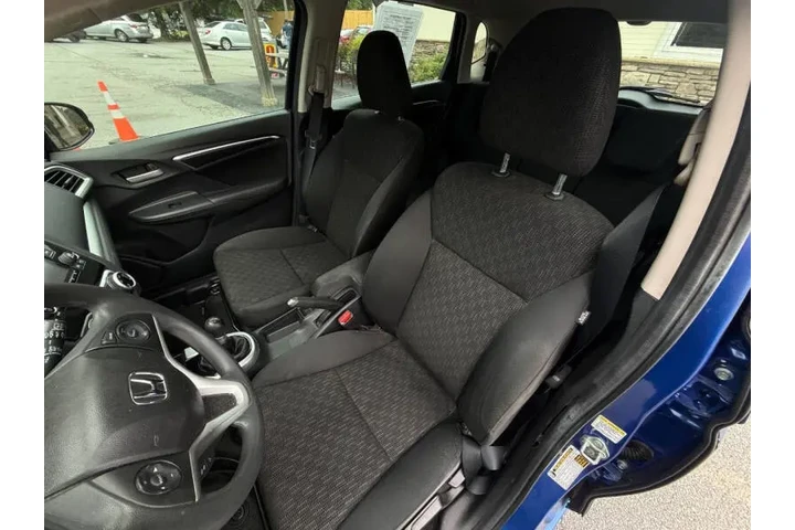 2015 Fit LX image 9