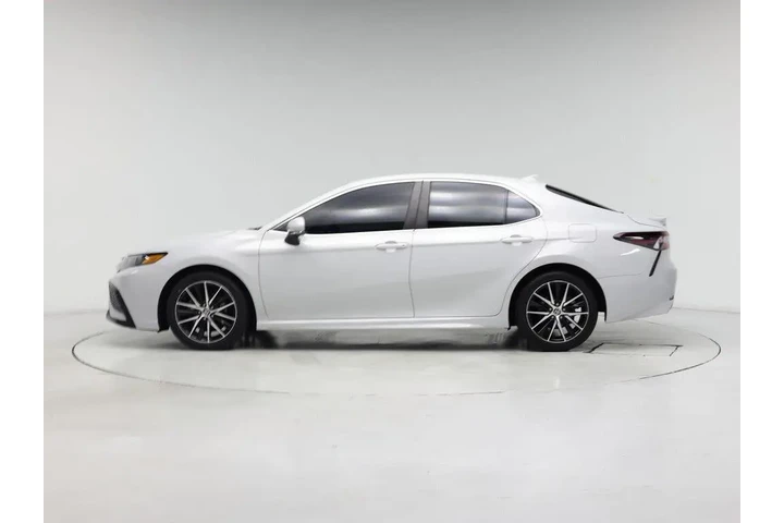 $20998 : Toyota Camry 2023 SE 4dr Sed image 3