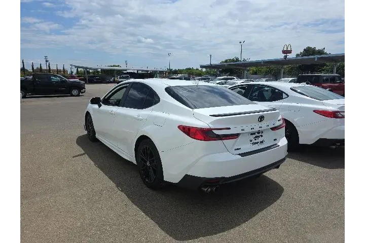 $32900 : Toyota Camry 2025 SE 4dr Sed image 4