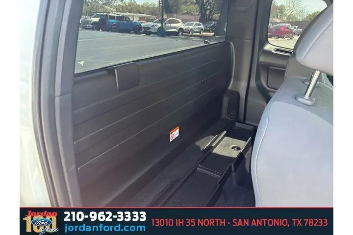 $22539 : Toyota Tacoma 2020 4x2 SR5 4 image 8