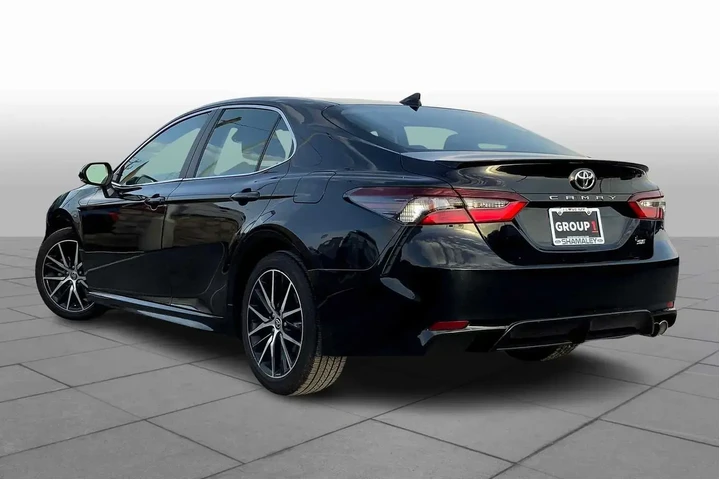 $26238 : Toyota Camry 2023 SE 4dr Sed image 10