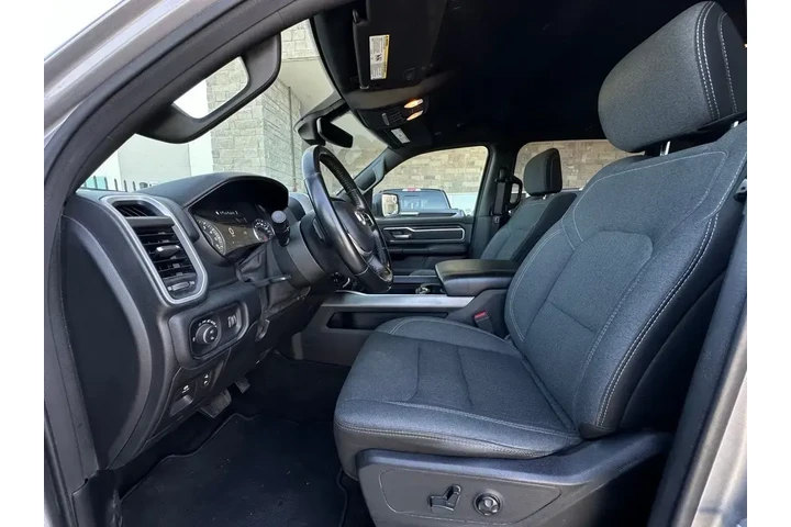 $27995 : Ram 1500 2021 4x4 Lone Star image 4