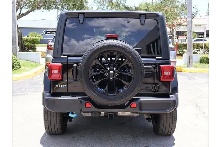 Jeep Wrangler 2023 4x4 Sahar image 9