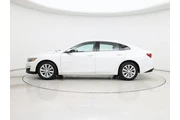 $17998 : Chevrolet Malibu 2023 LT 4dr thumbnail