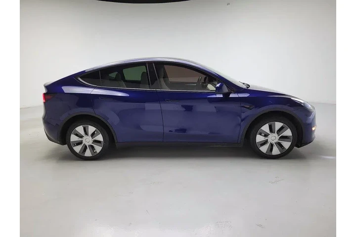 $34998 : Tesla Model Y 2023 AWD Long image 4