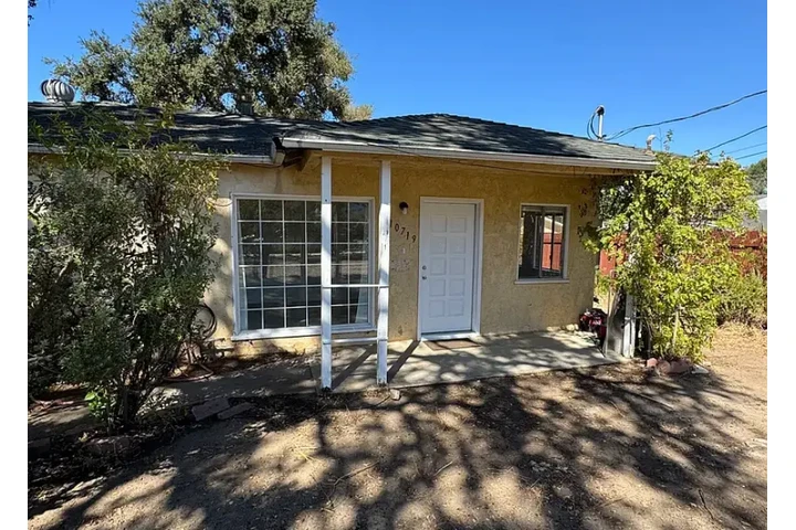 $1950 : This 2 bedrooms 1 bath House image 1