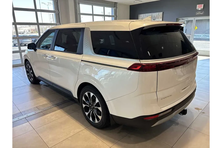 $33993 : Kia Carnival 2024 EX 4dr Min image 5