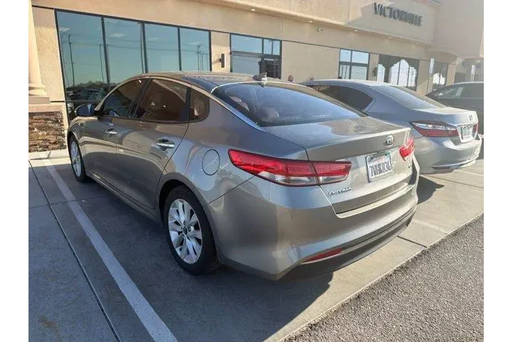 $11938 : Kia Optima 2016 EX 4dr Sedan image 3