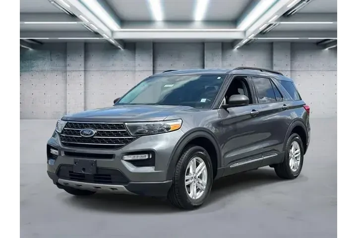 $31495 : Ford Explorer 2023 AWD XLT 4 image 1