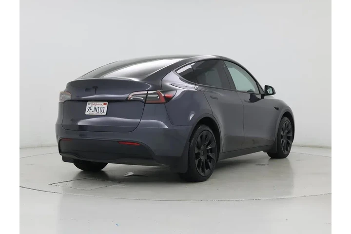 $32998 : Tesla Model Y 2023 AWD Long image 8
