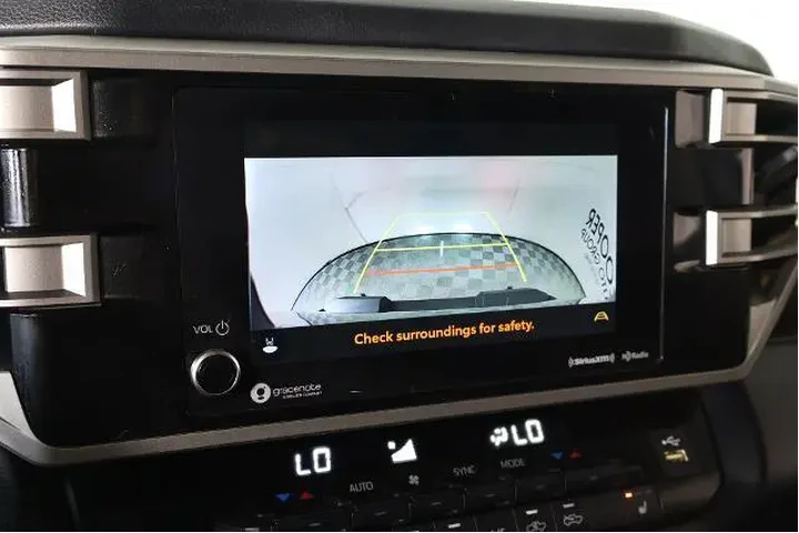 $39289 : Toyota Tundra 2024 4x4 SR5 4 image 6