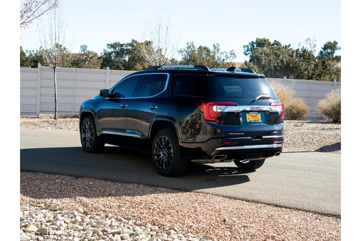$37444 : 2023 Acadia Denali image 9