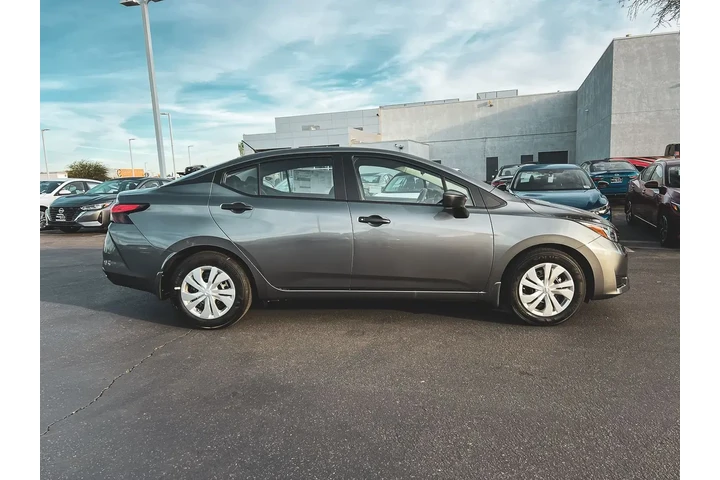 $20477 : Nissan Versa 2025 S 4dr Seda image 7