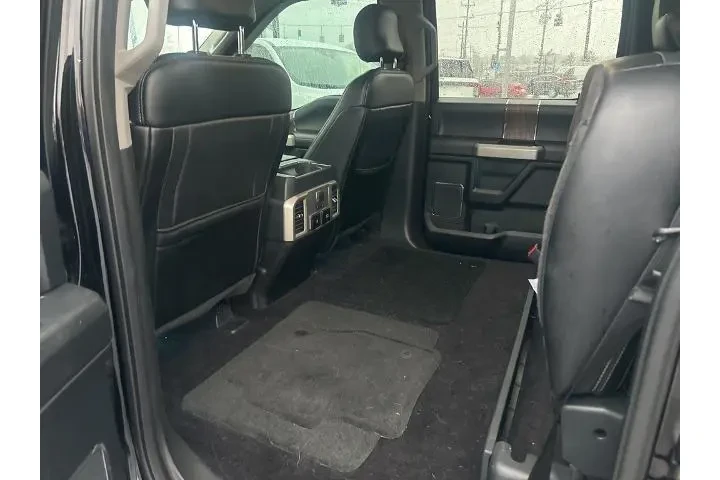 $31995 : Ford F-150 2017 4x4 Lariat 4 image 9