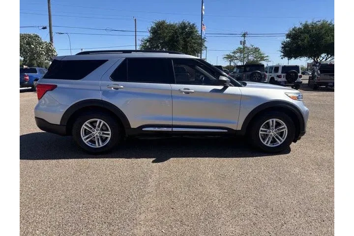 $21935 : 2020 Explorer XLT image 5