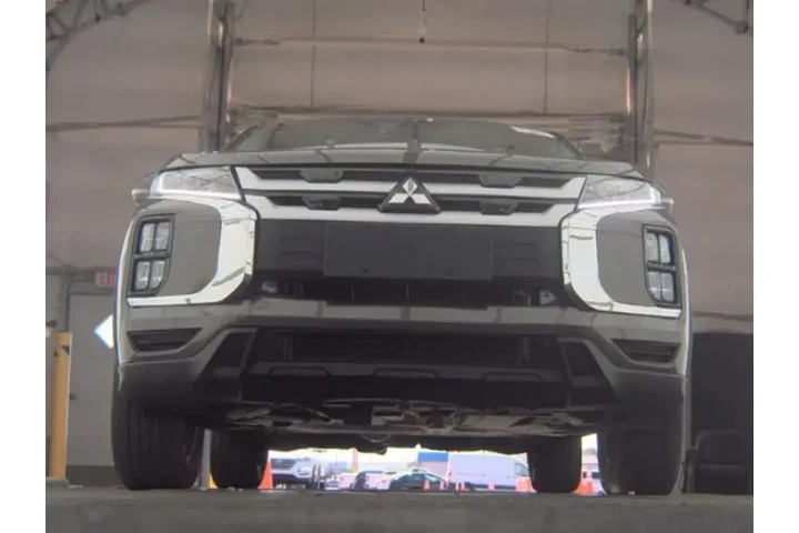 $16690 : Mitsubishi Outlander Sport 2 image 3