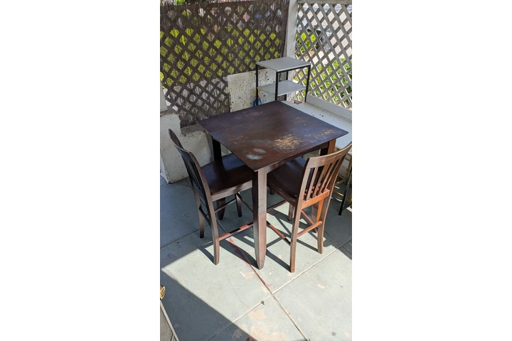 $60 : 3 piesas comedor usado image 1