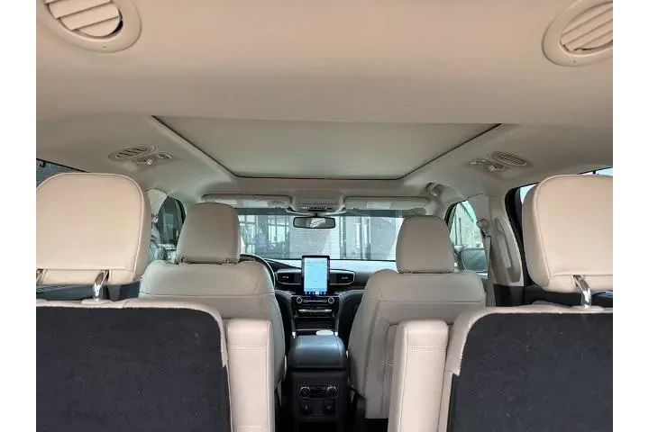 $28334 : Ford Explorer 2021 AWD Plati image 6